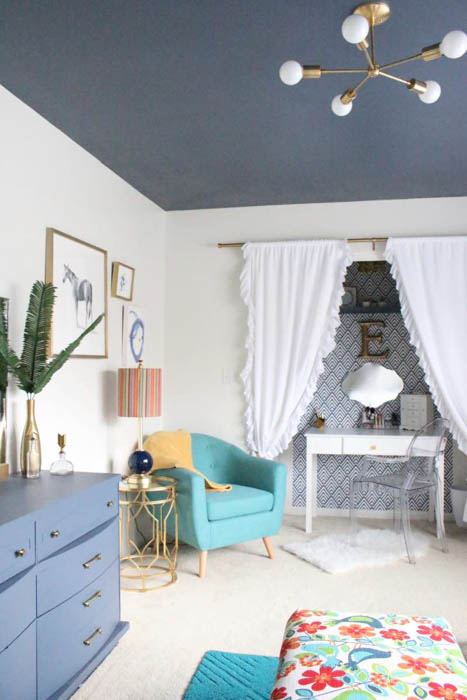 Check out these 15 amazing room makeovers that are sure to inspire your home decor! Great ideas for bathrooms, bedrooms, living rooms, kid rooms, and more! Make sure to pin it so you can find it later!